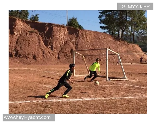 足球李子琪：从草根球员到职业赛场的奋斗与梦想之路